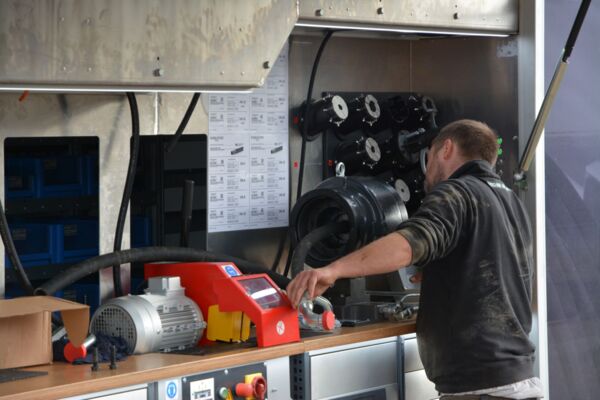 Mobiler Hydraulikservice